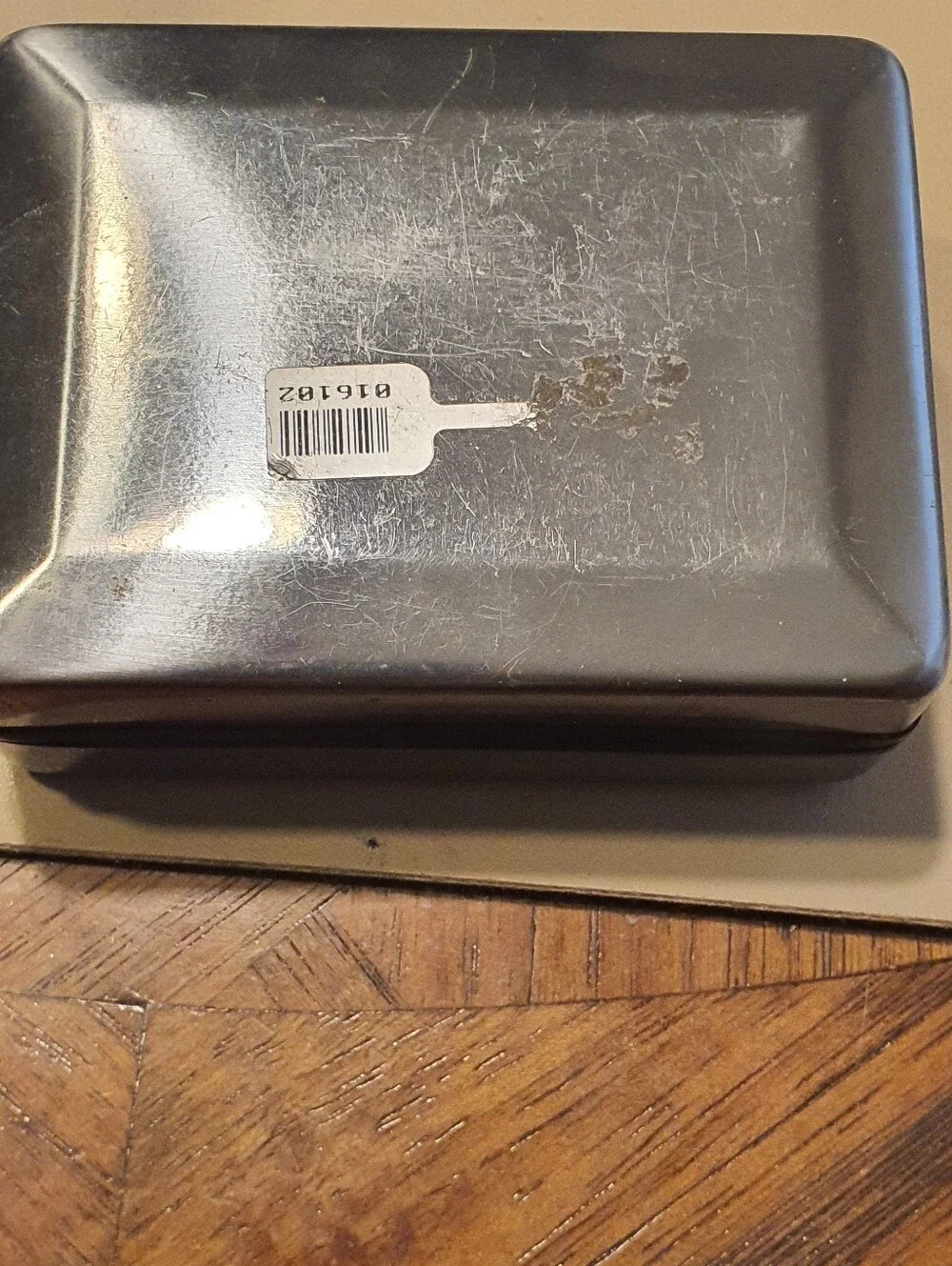 10/$20 Y2K Silver/Black Watch Case w/Pillow